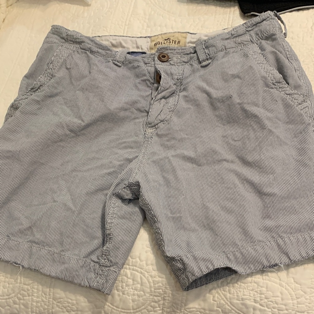 Men’s Hollister Blue & White Stripe Shorts Buttonfly Size 32 PreLoved Vintage